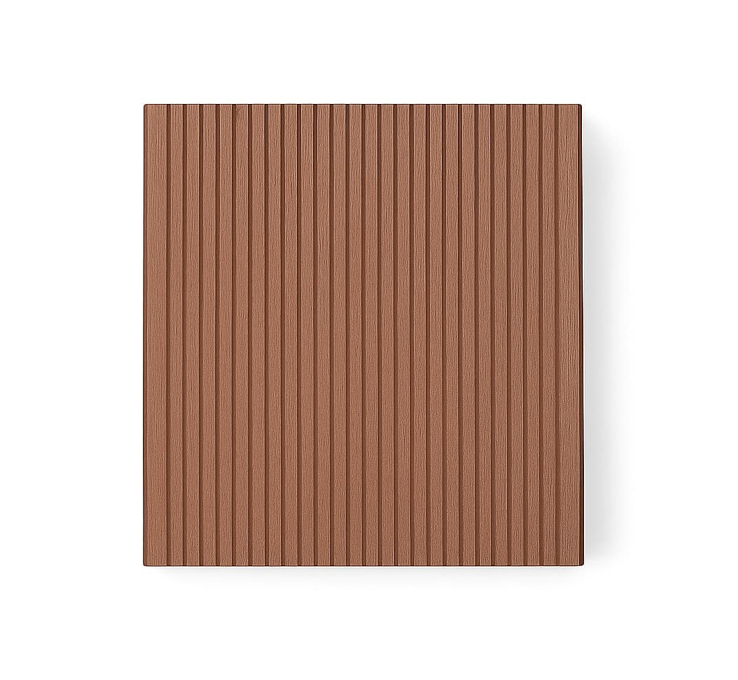 deck wpc trafic intens maro roscat